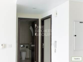 Excellent Marina view, Vacant, Mid level