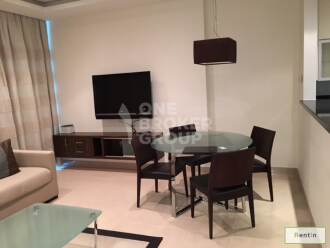 Furnished 1Bed with Balcony, Bonnington