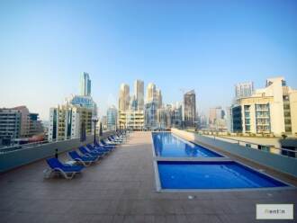 Spacious 2 BR, chiller free, DEC Towers