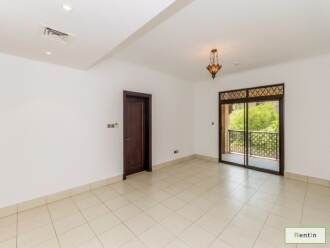 Spacious Upgraded 2 Bed | Community view