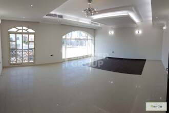 5BR Villa + Maids, Private Swimming Pool