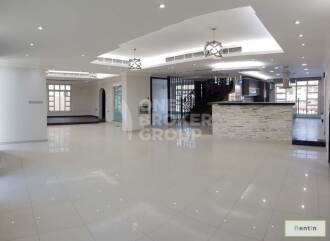 5BR Villa + Maids, Private Swimming Pool