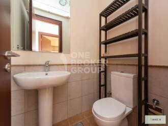 Well Maintained 1 BR Apt multiple cheques