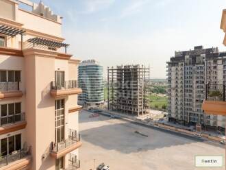 Well Maintained 1 BR Apt multiple cheques