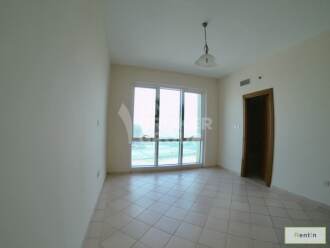 High Floor 2 Bedroom, Partial Lake Views