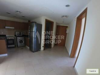 High Floor 2 Bedroom, Partial Lake Views
