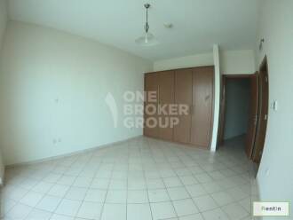 High Floor 2 Bedroom, Partial Lake Views