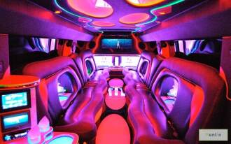Rent a Hummer H2 limo in Dubai