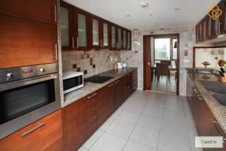3-bedroom apartment in Dubai for rent