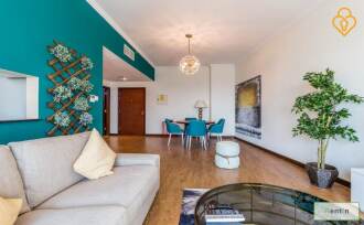 Downtown Dubai Modern Two Bed Apartment