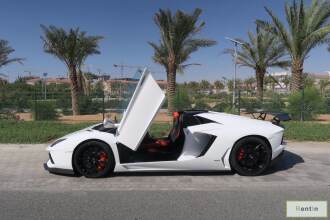 Lamborghini Aventador For Rent in Dubai