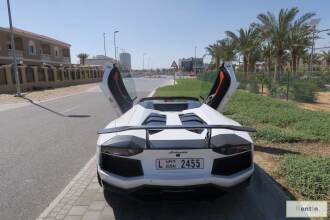 Lamborghini Aventador For Rent in Dubai