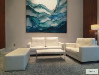 WHITE COFFEE TABLE