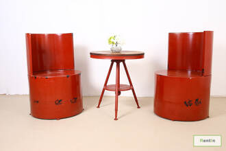 BARREL CHAIR