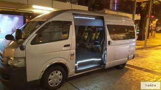 Toyota Hiace- 13 seats