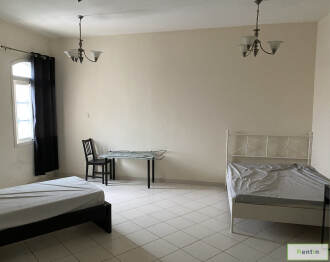 Master bedroom for rent